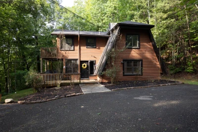 Sugar Bear Cabin