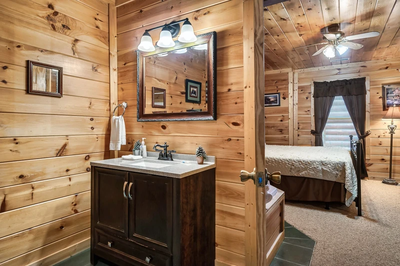 Cubby Bear Cabin