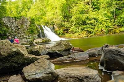 abrams falls on abrams falls trail