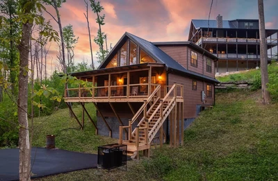 Creekside Manor Too is a cabin near Ober Gatlinburg