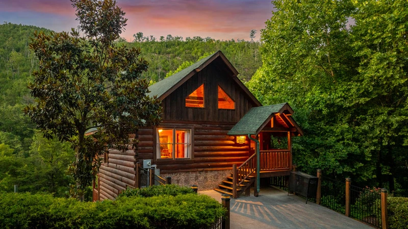 Cubby Bear Cabin