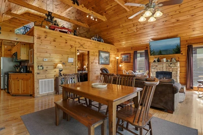 Cubby Bear Cabin