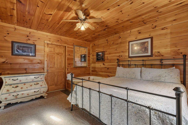 Cubby Bear Cabin