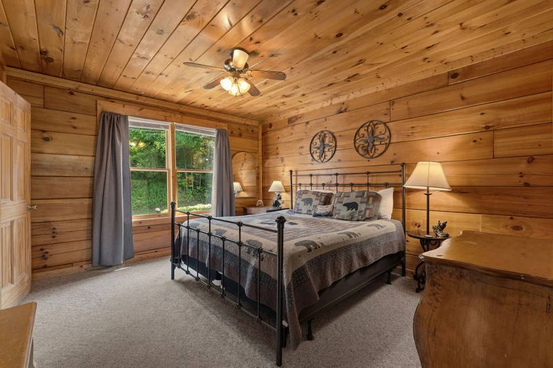 Cubby Bear Cabin
