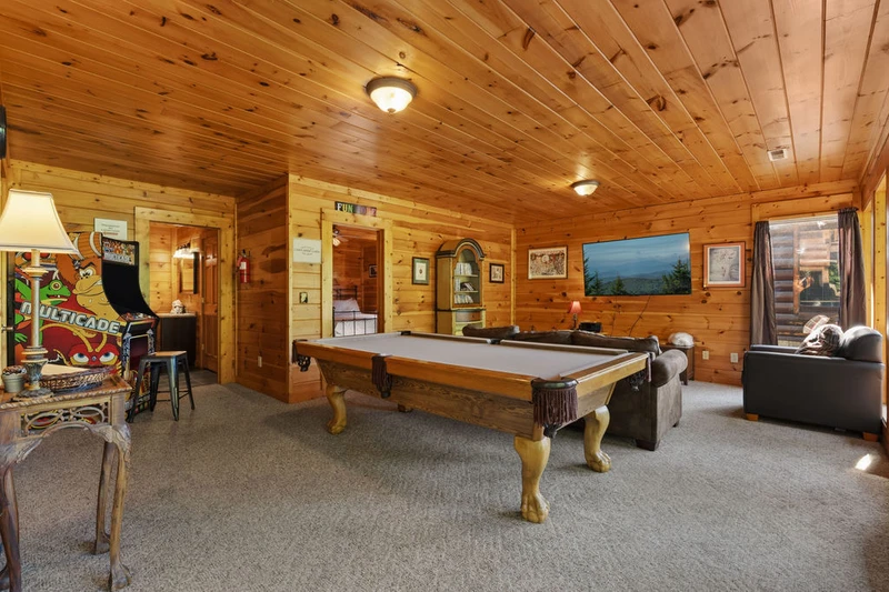 Cubby Bear Cabin