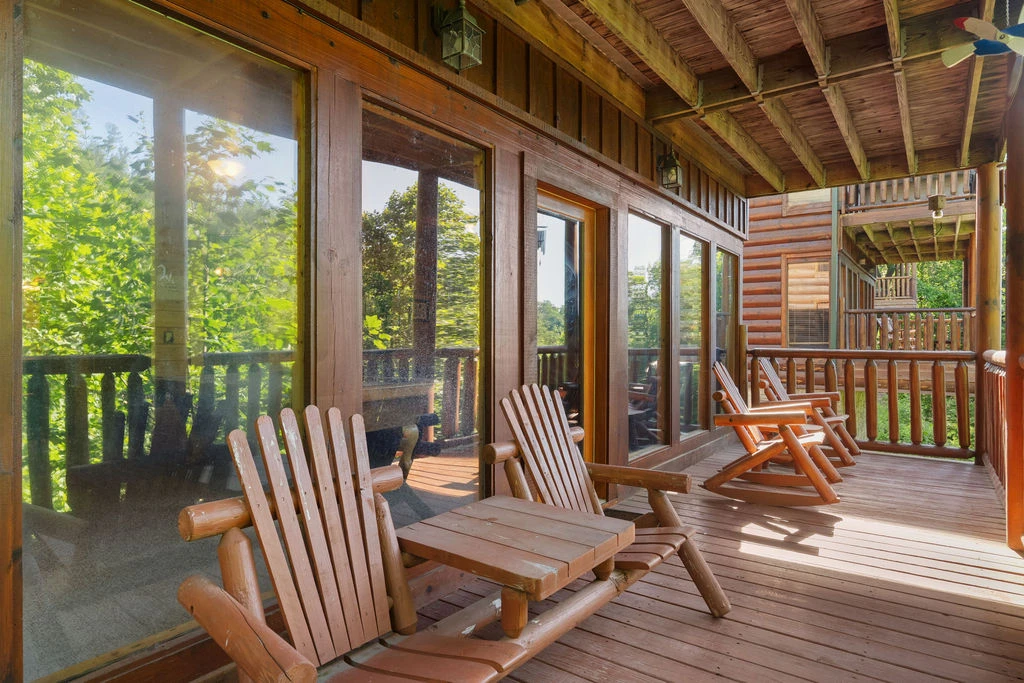 Cubby Bear Cabin