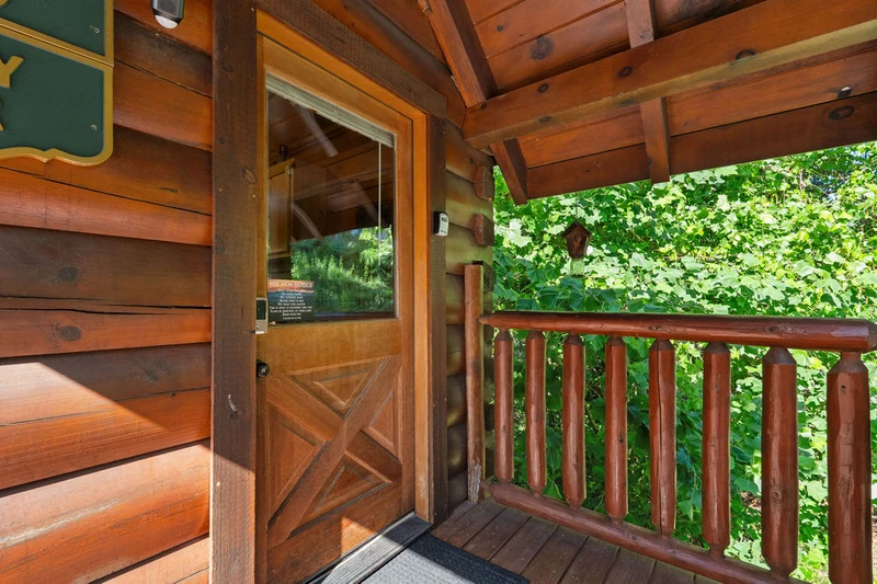 Cubby Bear Cabin