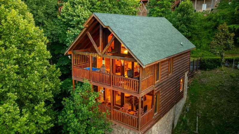 Cubby Bear Cabin
