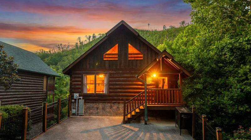 Cubby Bear Cabin