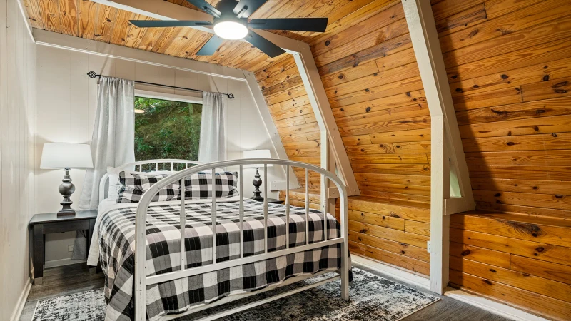 Sugar Bear Cabin