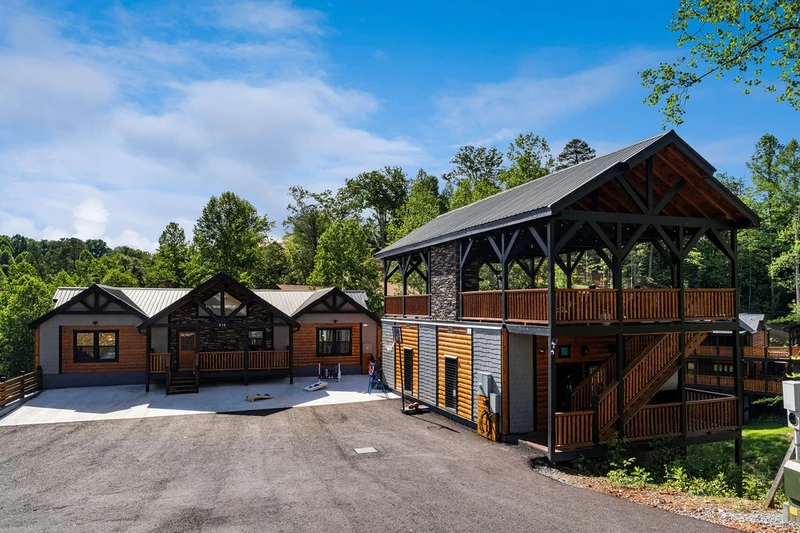 Glenwood Gathering House