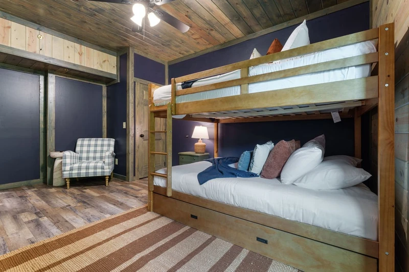 Glenwood Gathering House