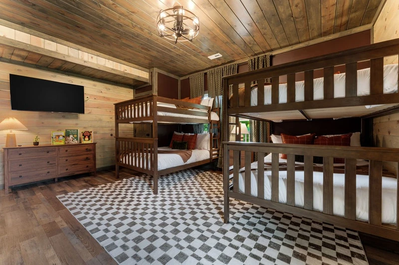 Glenwood Gathering House