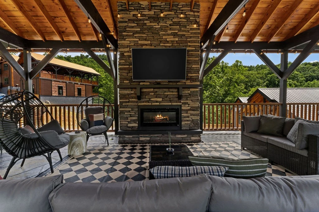 Glenwood Gathering House