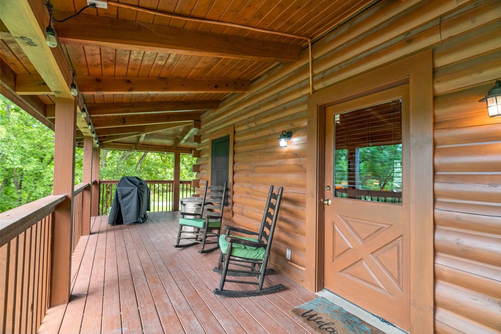 Cabin By The Creek