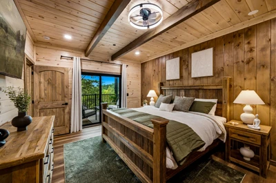 Main Floor King Suite