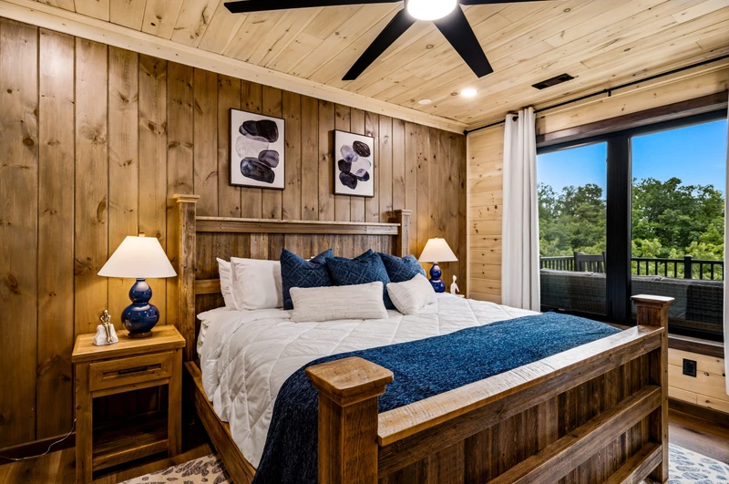 3rd Floor King Suite