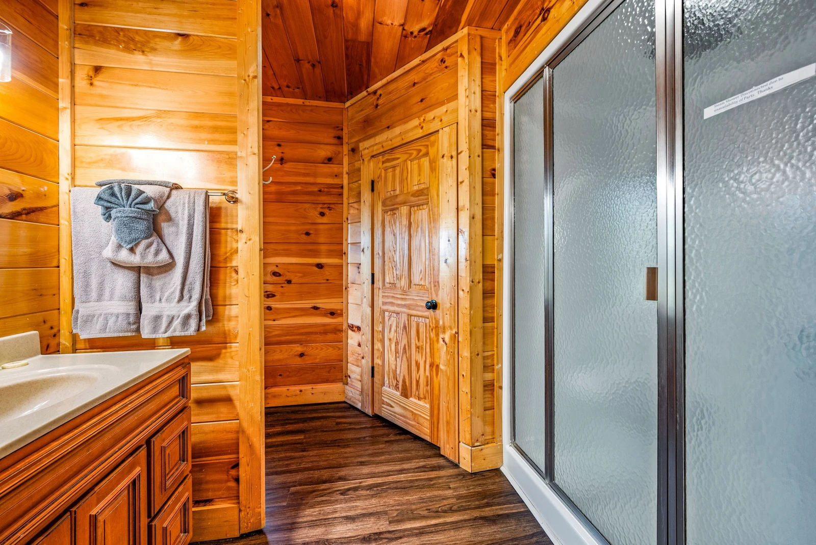 Ensuite Bathroom Bedroom 1