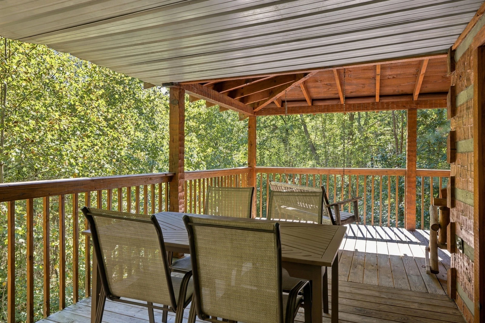 Black Bear Hideaway