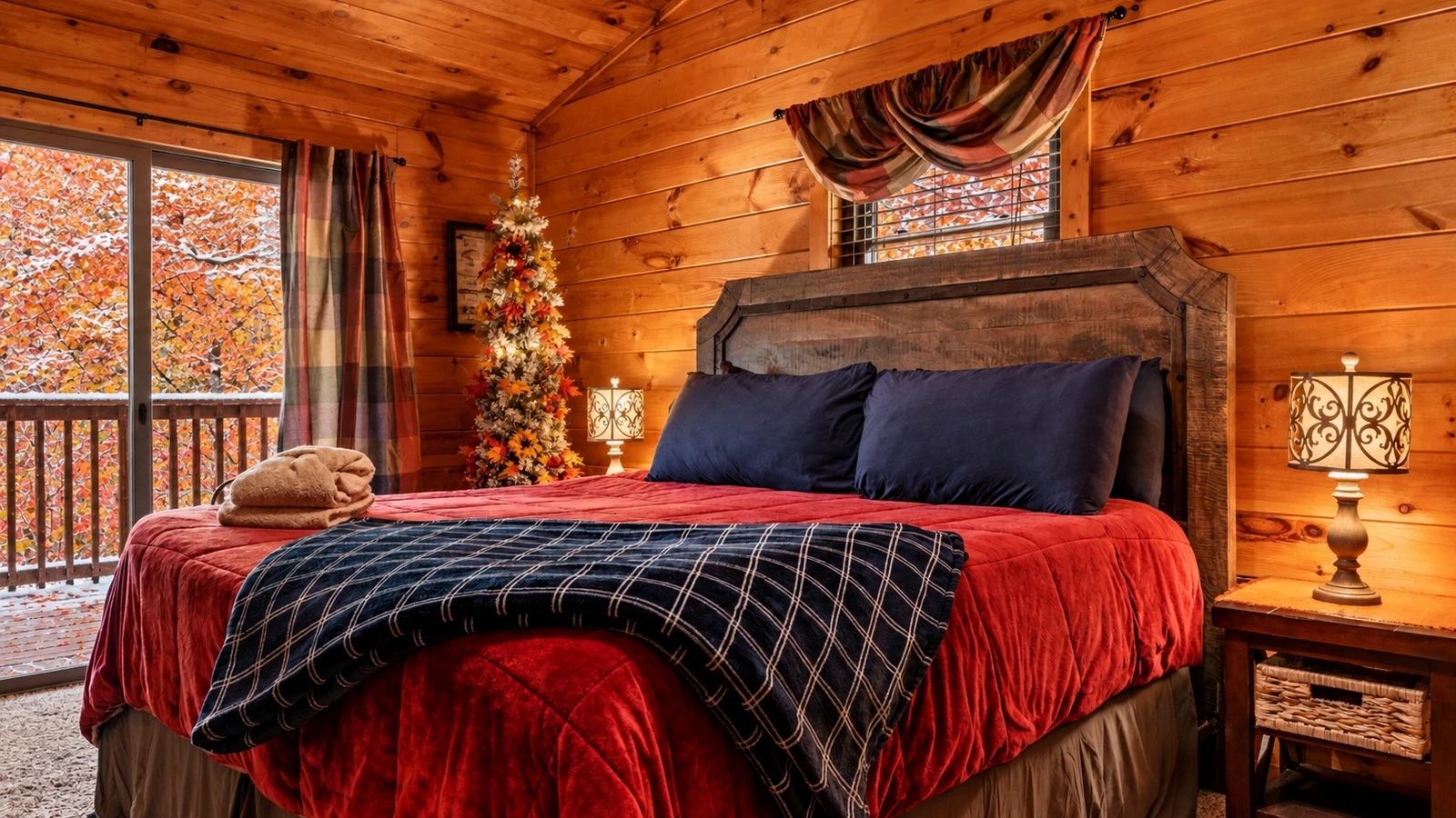 Smoky's Lodge - The Cabin Lady