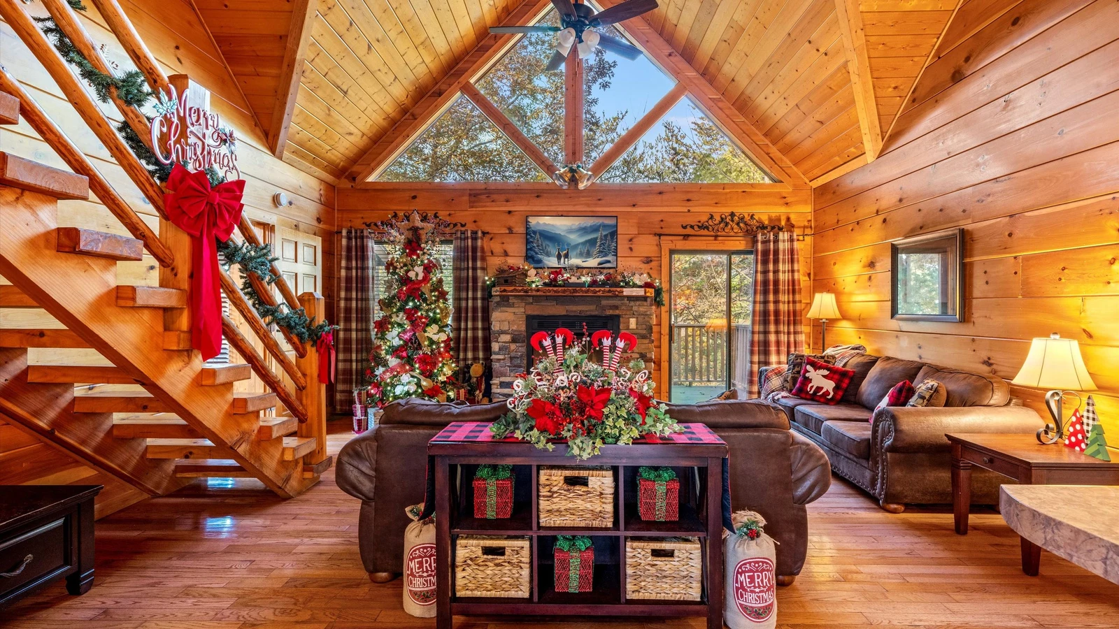 Smoky's Retreat - The Cabin Lady