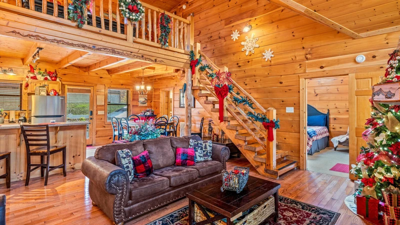 Smoky's Retreat - The Cabin Lady