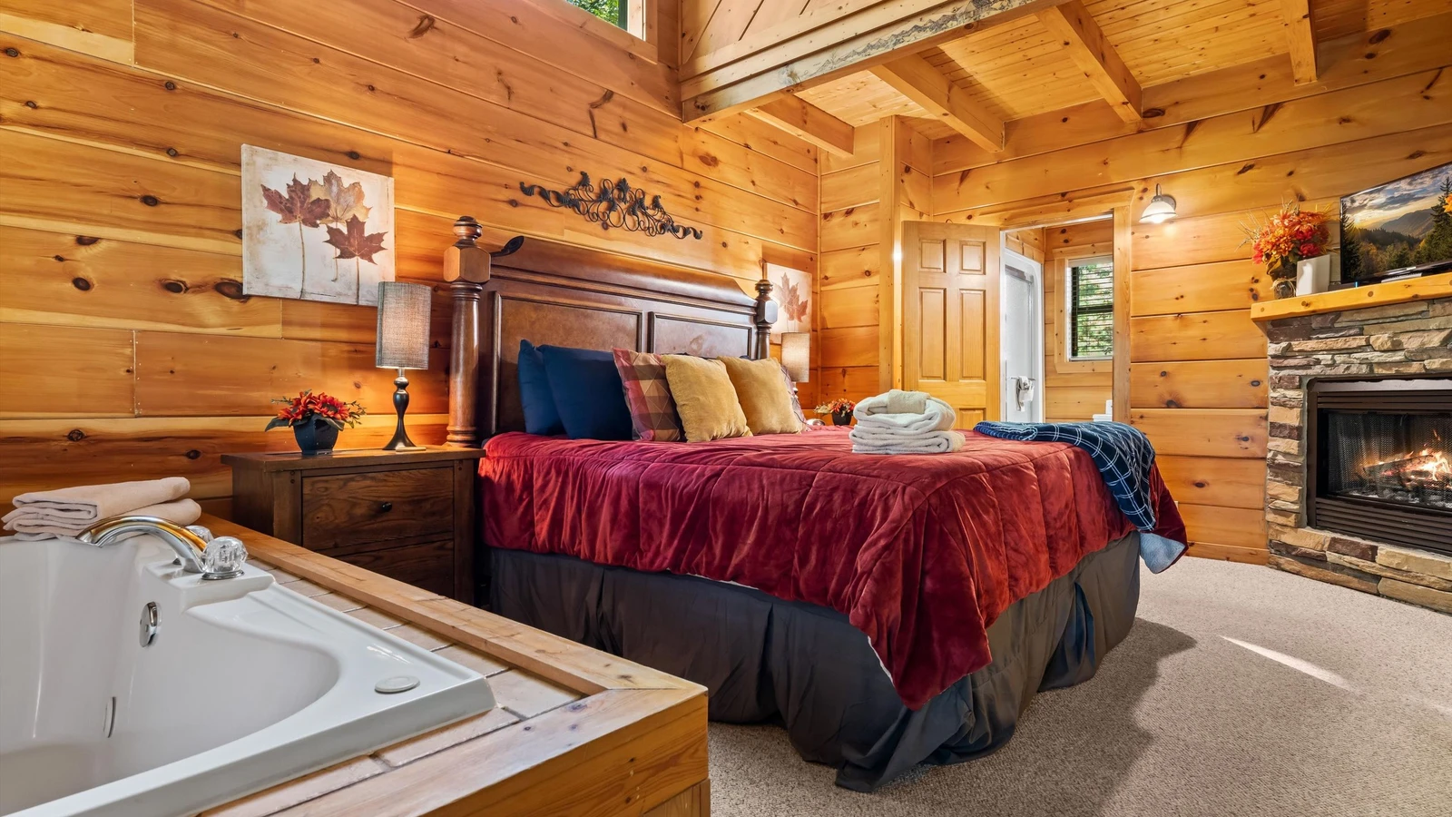 Smoky's Retreat - The Cabin Lady