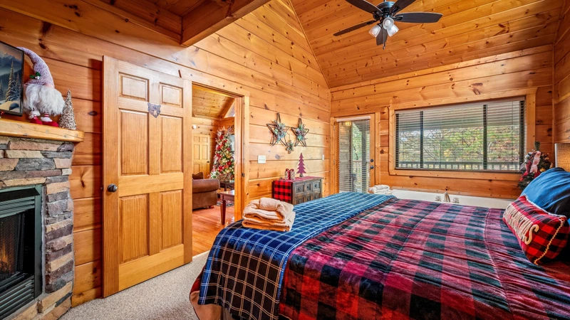 Smoky's Retreat - The Cabin Lady
