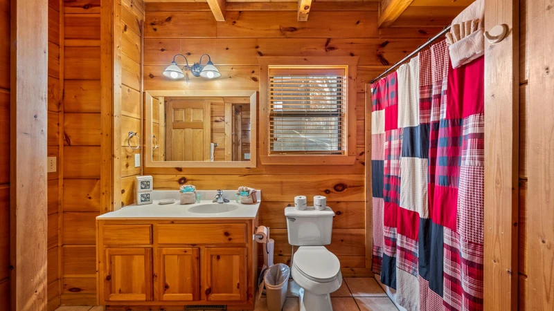 Smoky's Retreat - The Cabin Lady
