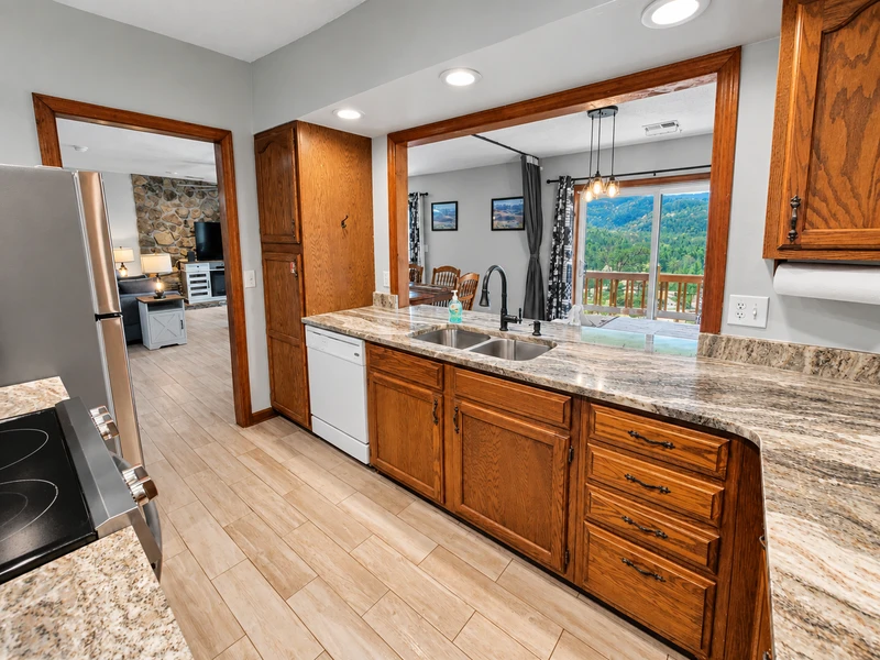 Full featured kitchen at Gatlinburg Landing