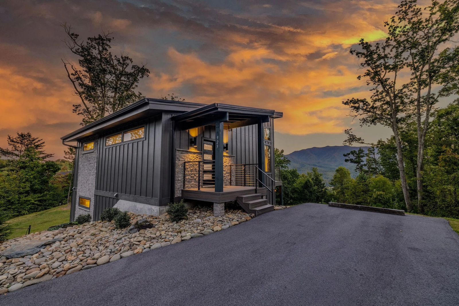 Sunset Ridge Retreat