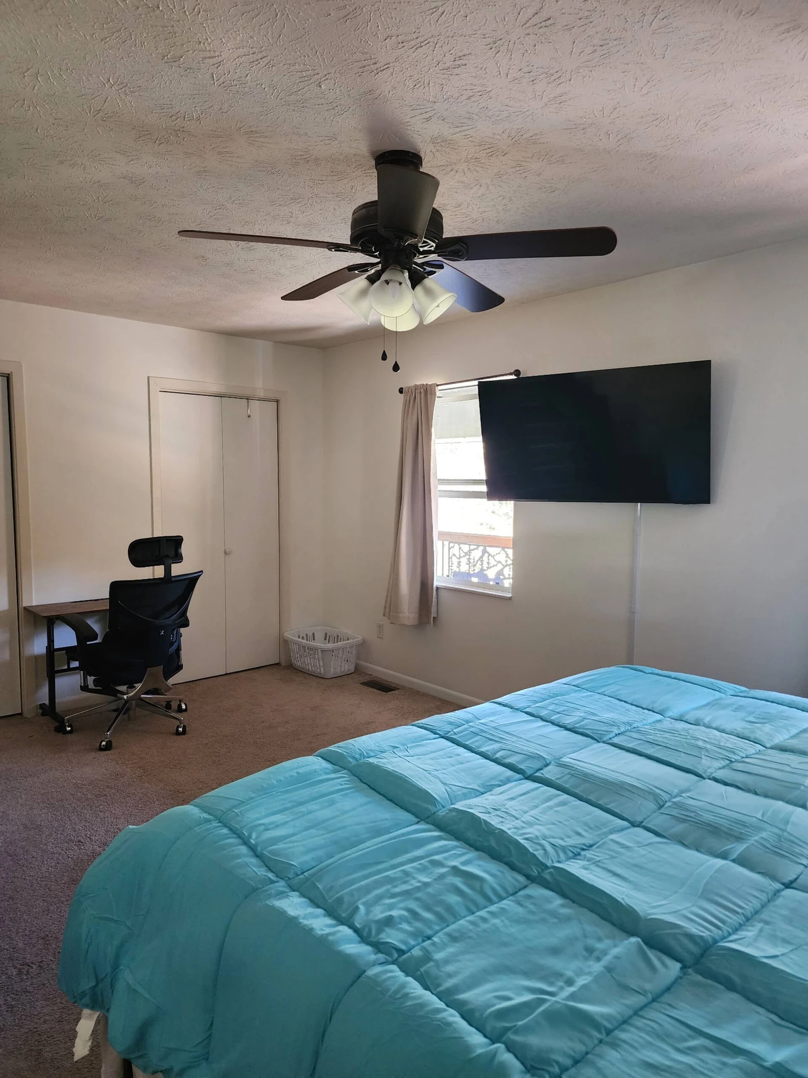 Master bed room King bed