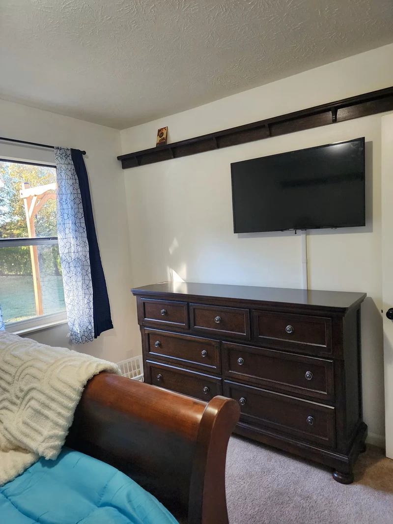 Second Bedroom Queen bed