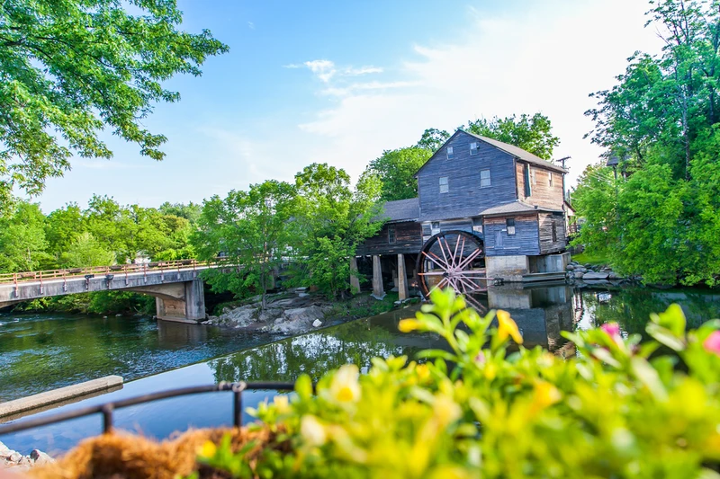 take the Pigeon Forge trolley to Old Mill Square