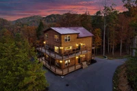 affordable cabin in Pigeon Forge