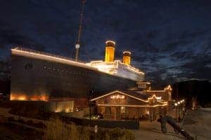 titanic attraction at night