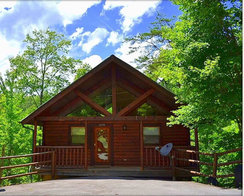 The Hiking Bear Cabin Rental