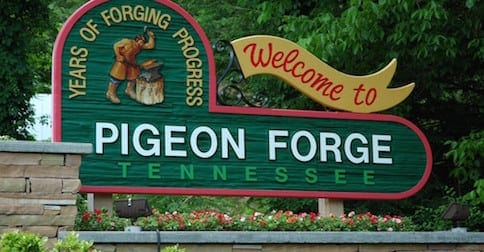 Welcome to Pigeon Forge sign