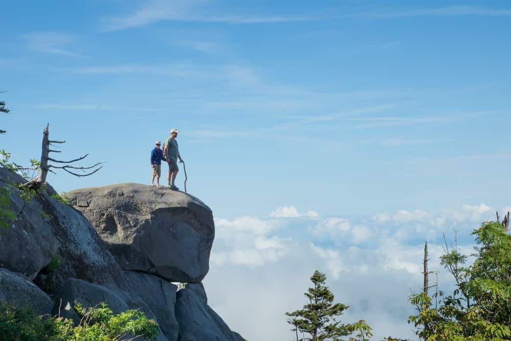 couple hiking in the Smoky Mountains