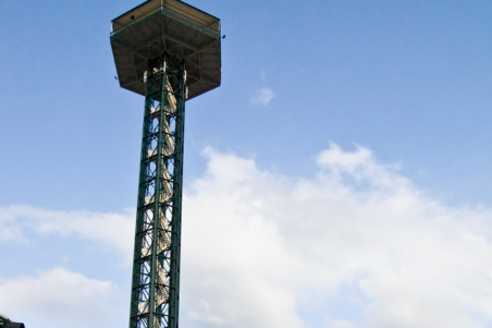 Gatlinburg Space Needle during the day up close