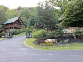 Luxury Log Cabin Pigeon Forge