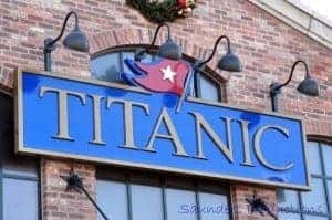 Titanic sign in Pigeon Forge