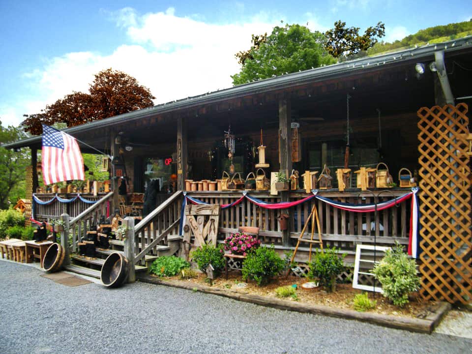 Aunt Debbie's Country Store