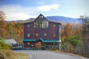 A beautiful large cabin in Pigeon Forge.