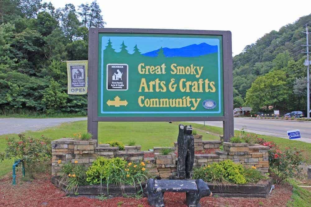 Sign for the Great Smoky Arts & Crafts Community.