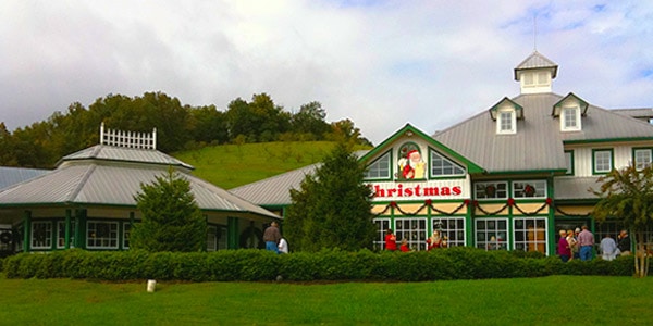 Christmas and Candle Shop at The Apple Barn