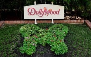 Dollywood sign in the summer