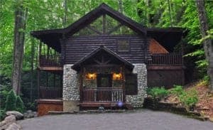 cabin in the woods in gatlinburg