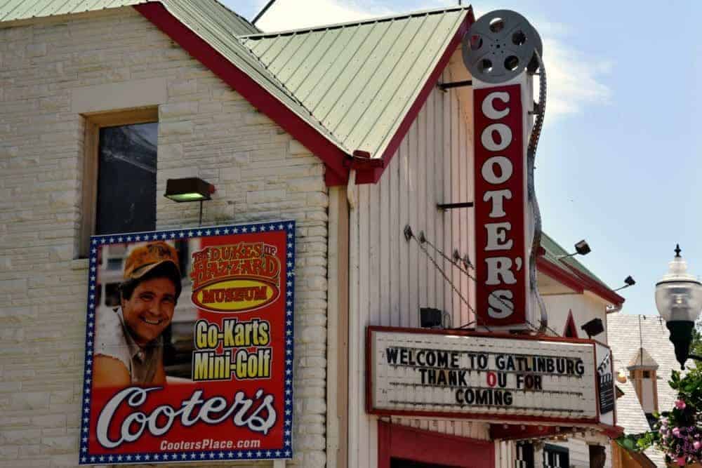 cooters place in gatlinburg