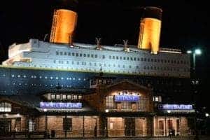 outside of titanic museum in pigeon forge night